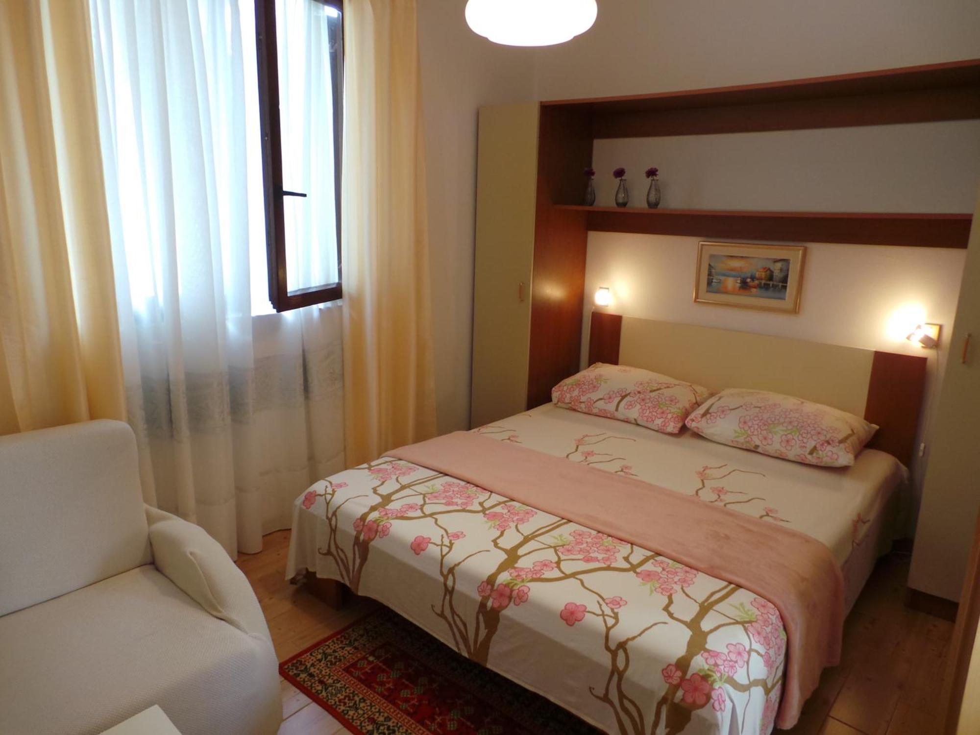 Apartments Barbara ポレッチ エクステリア 写真
