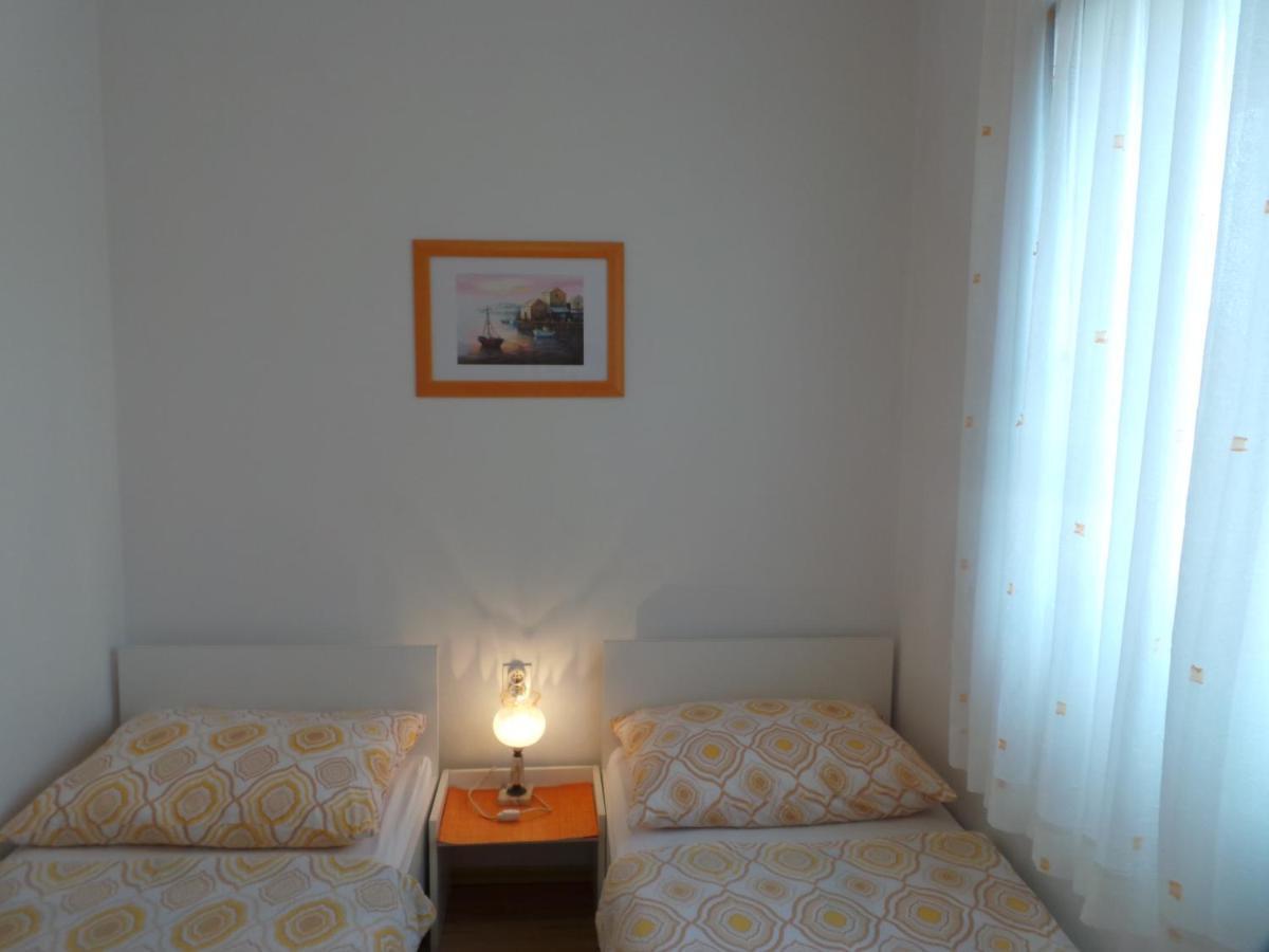 Apartments Barbara ポレッチ エクステリア 写真