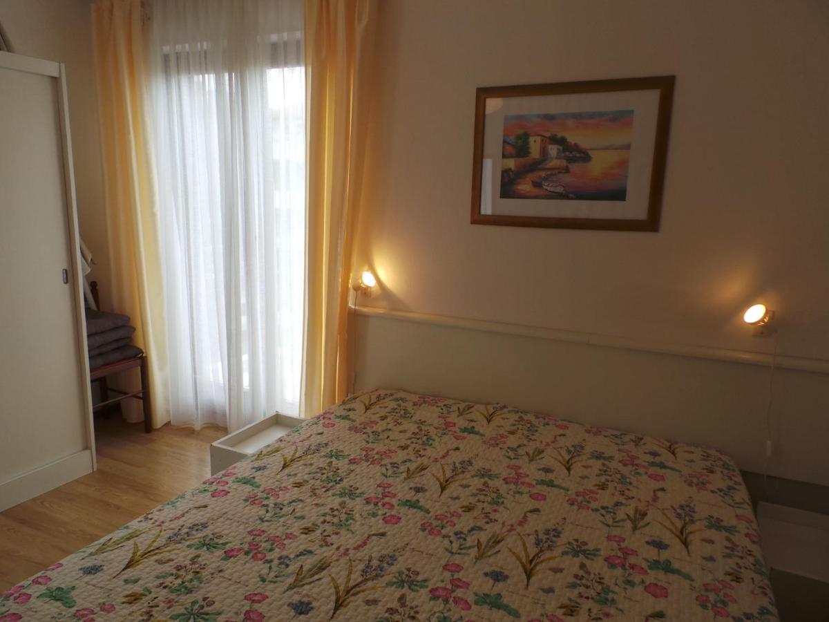 Apartments Barbara ポレッチ エクステリア 写真